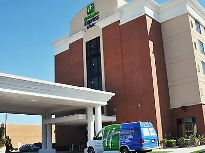 Holiday Inn Express Hotel & Suites Norfolk Airport By Ihg