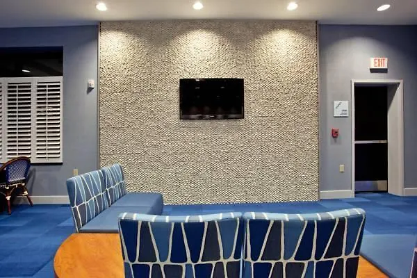 Holiday Inn Express Hotel & Suites Norfolk Airport By Ihg